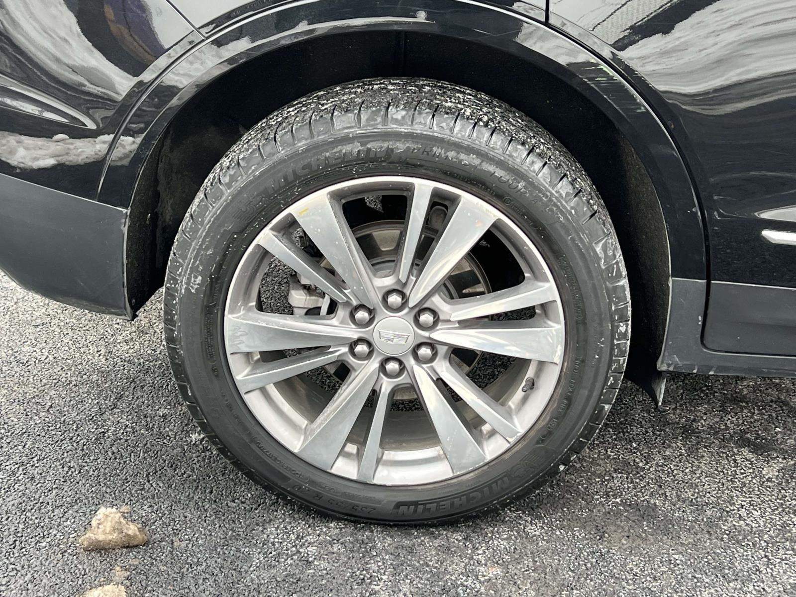 2022 Cadillac XT5 AWD Premium Luxury