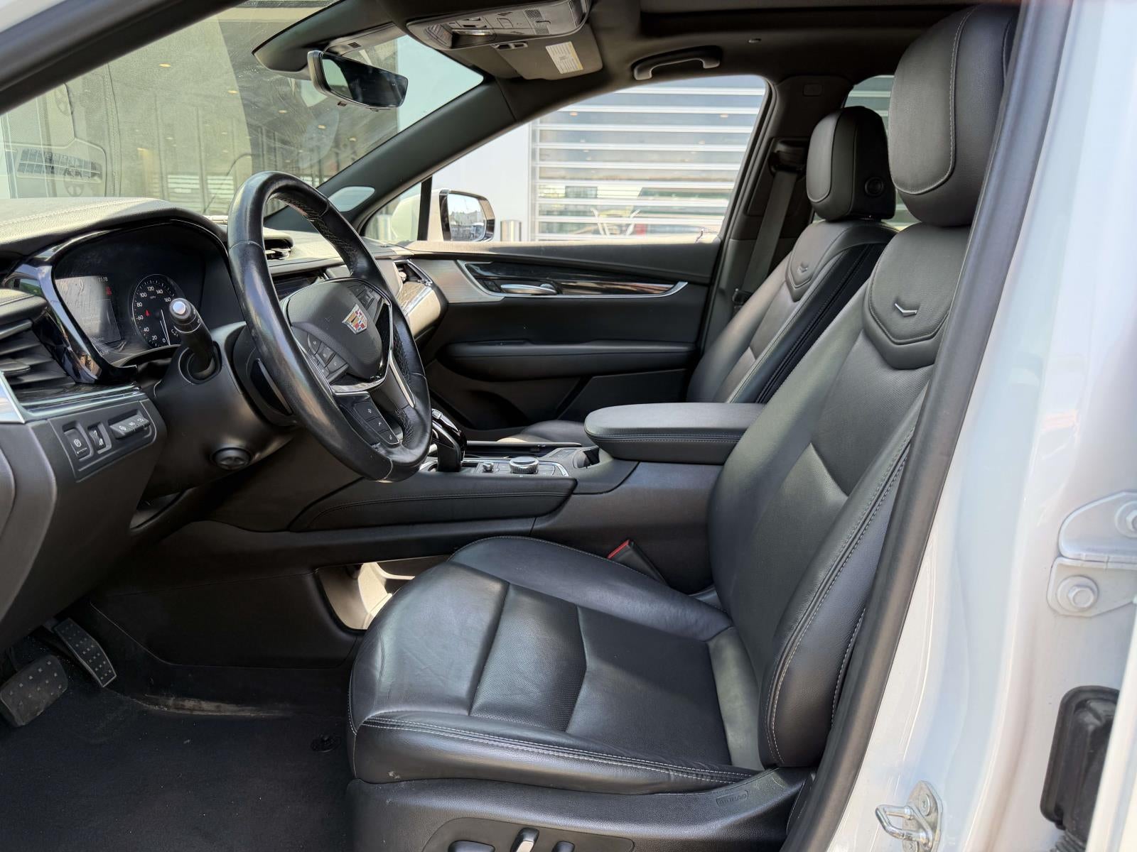 2022 Cadillac XT5 AWD Premium Luxury
