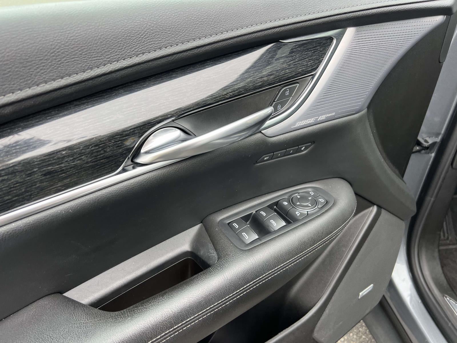 2022 Cadillac XT5 AWD Premium Luxury