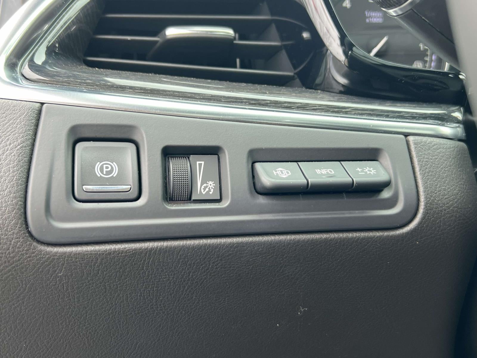 2022 Cadillac XT5 AWD Premium Luxury