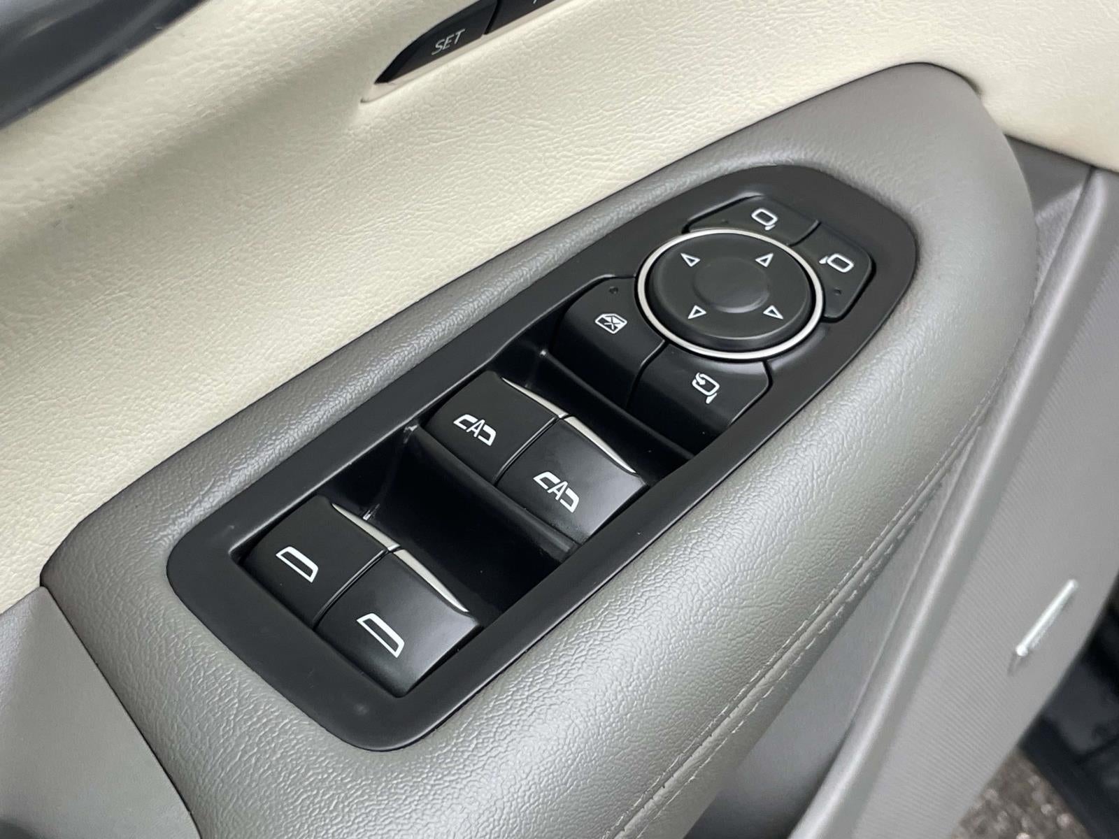 2022 Cadillac XT5 AWD Premium Luxury