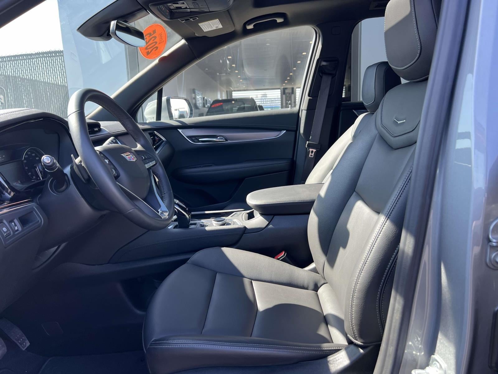 2025 Cadillac XT6 AWD Luxury