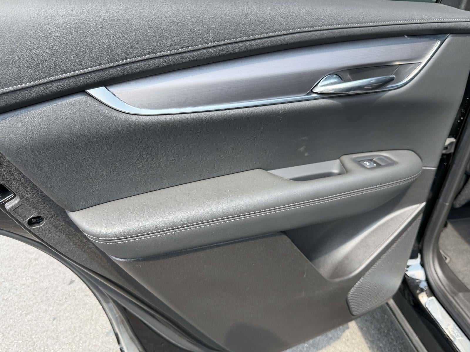 2024 Cadillac XT6 Luxury