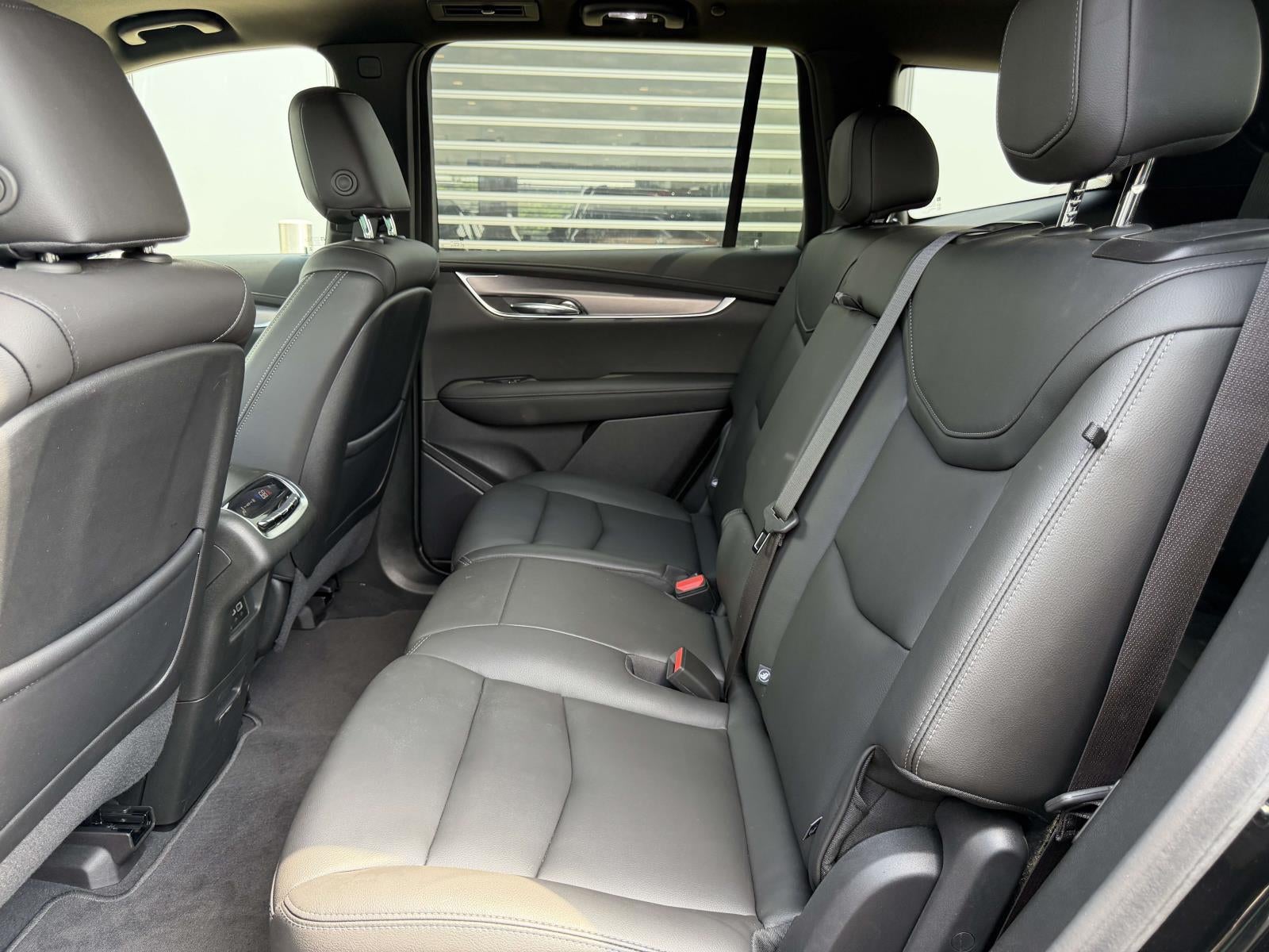 2024 Cadillac XT6 Luxury