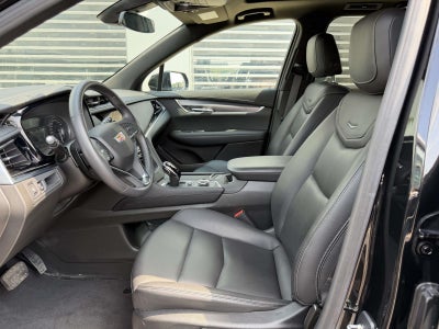 2024 Cadillac XT6 Luxury