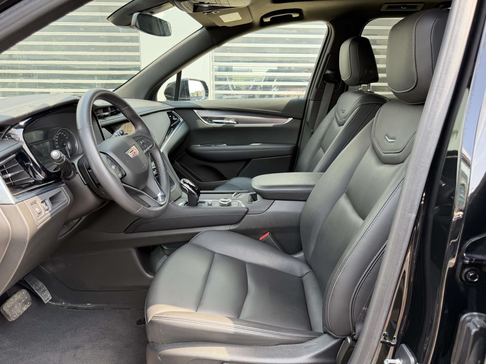 2024 Cadillac XT6 Luxury