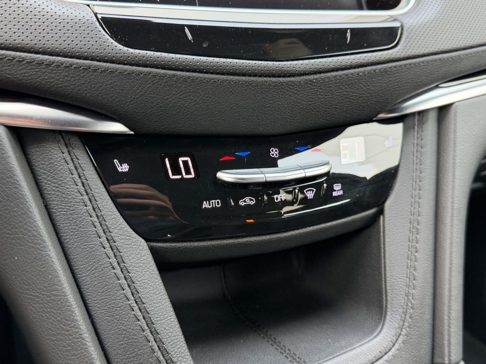 2024 Cadillac XT6 Luxury