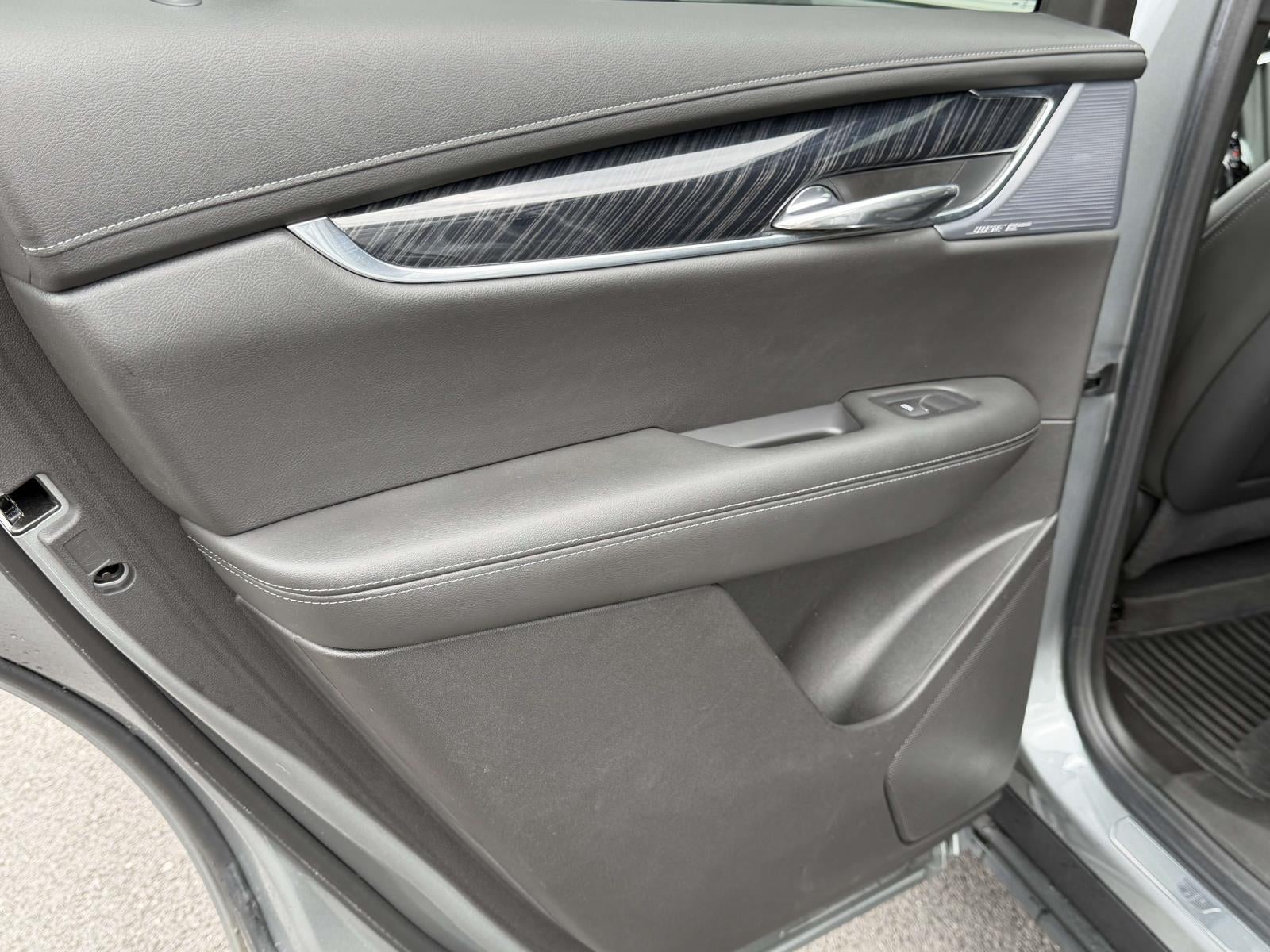 2023 Cadillac XT6 AWD Premium Luxury