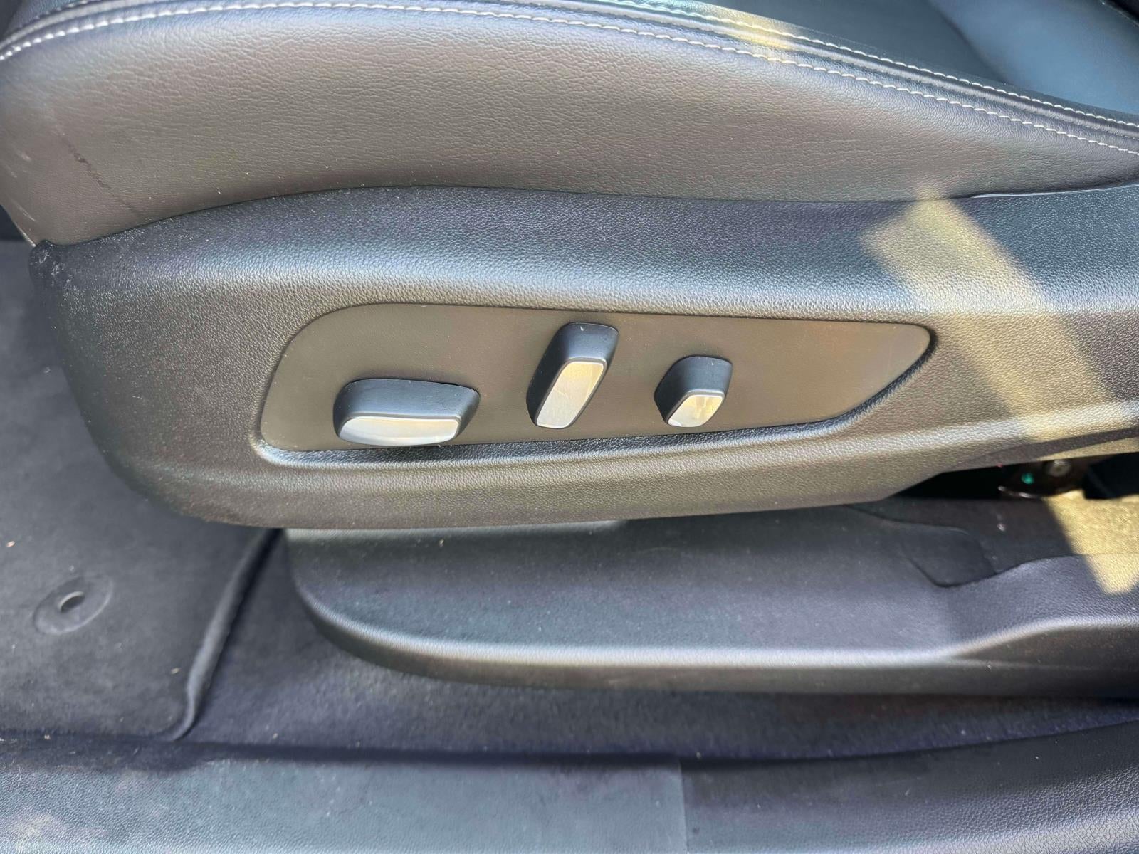 2023 Cadillac XT6 AWD Premium Luxury
