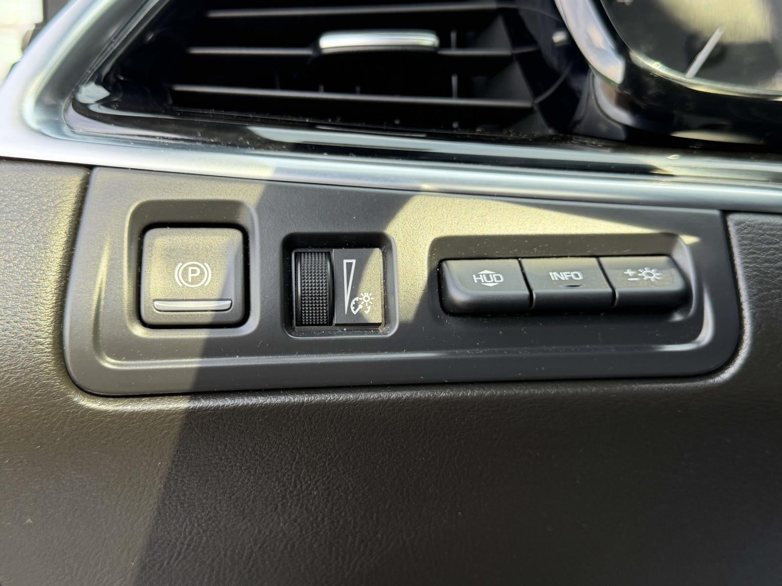 2025 Cadillac XT6 AWD Premium Luxury