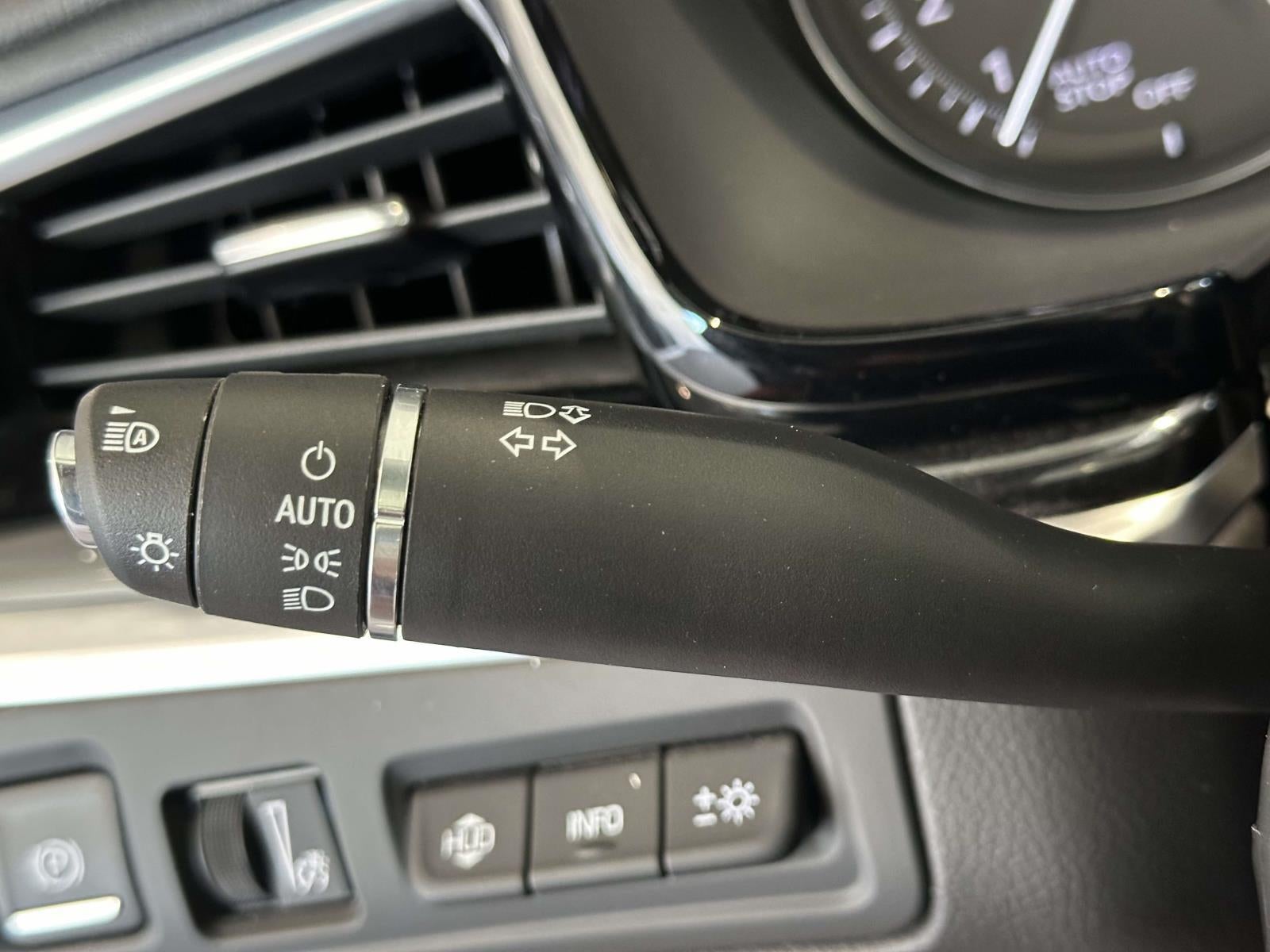 2025 Cadillac XT6 AWD Premium Luxury