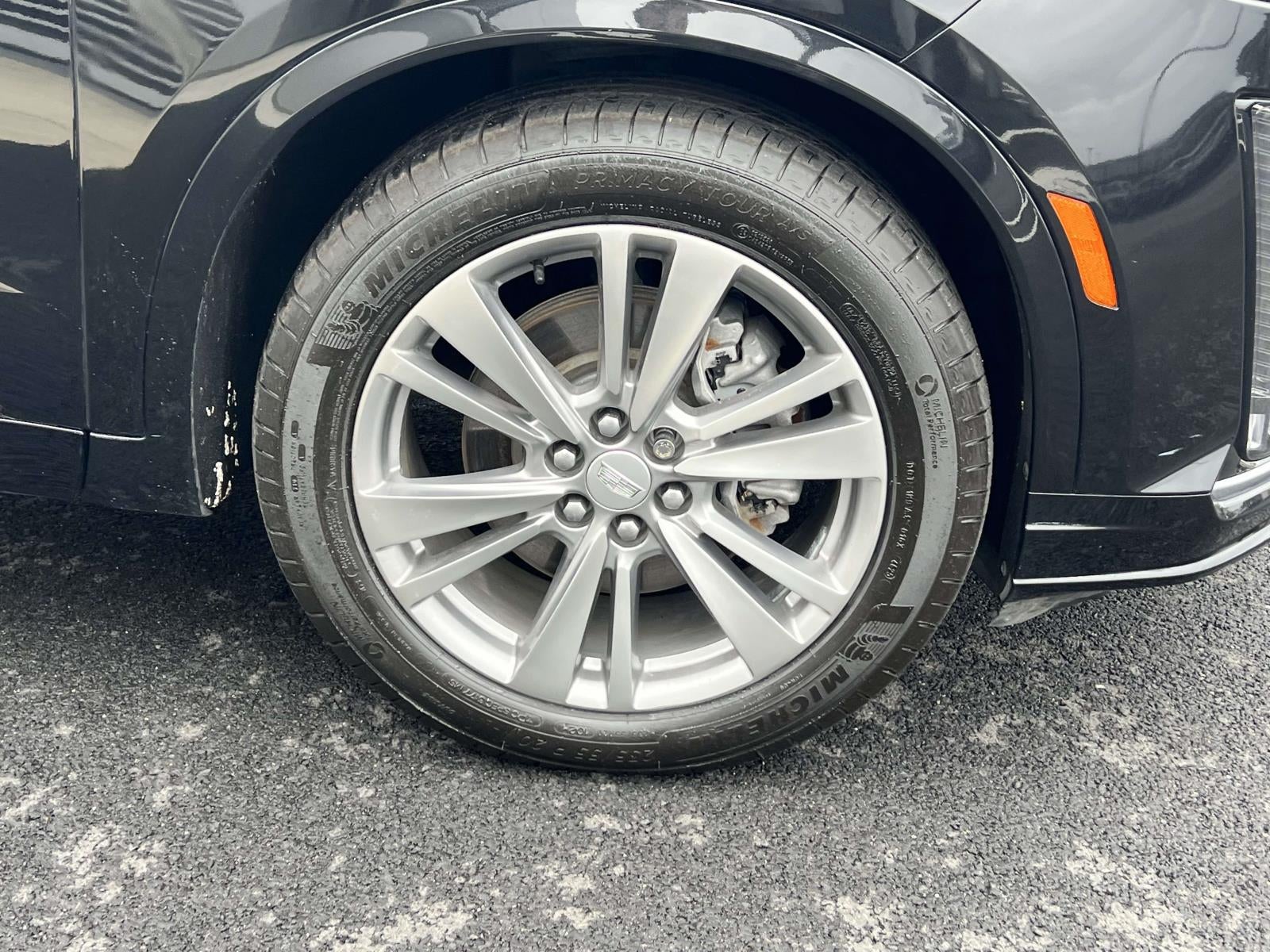 2024 Cadillac XT6 Premium Luxury
