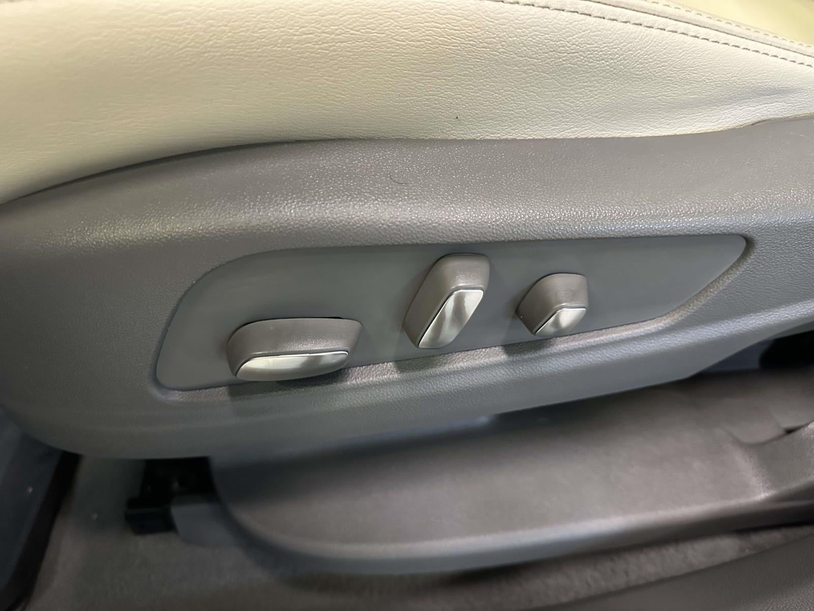 2023 Cadillac XT6 AWD Premium Luxury