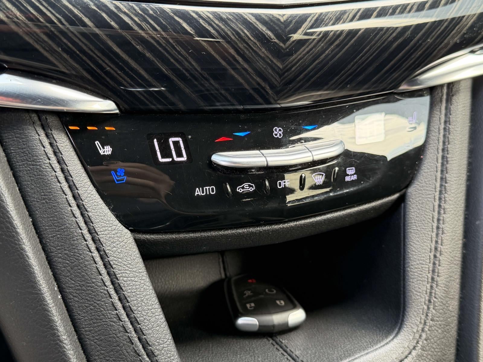 2023 Cadillac XT6 AWD Premium Luxury