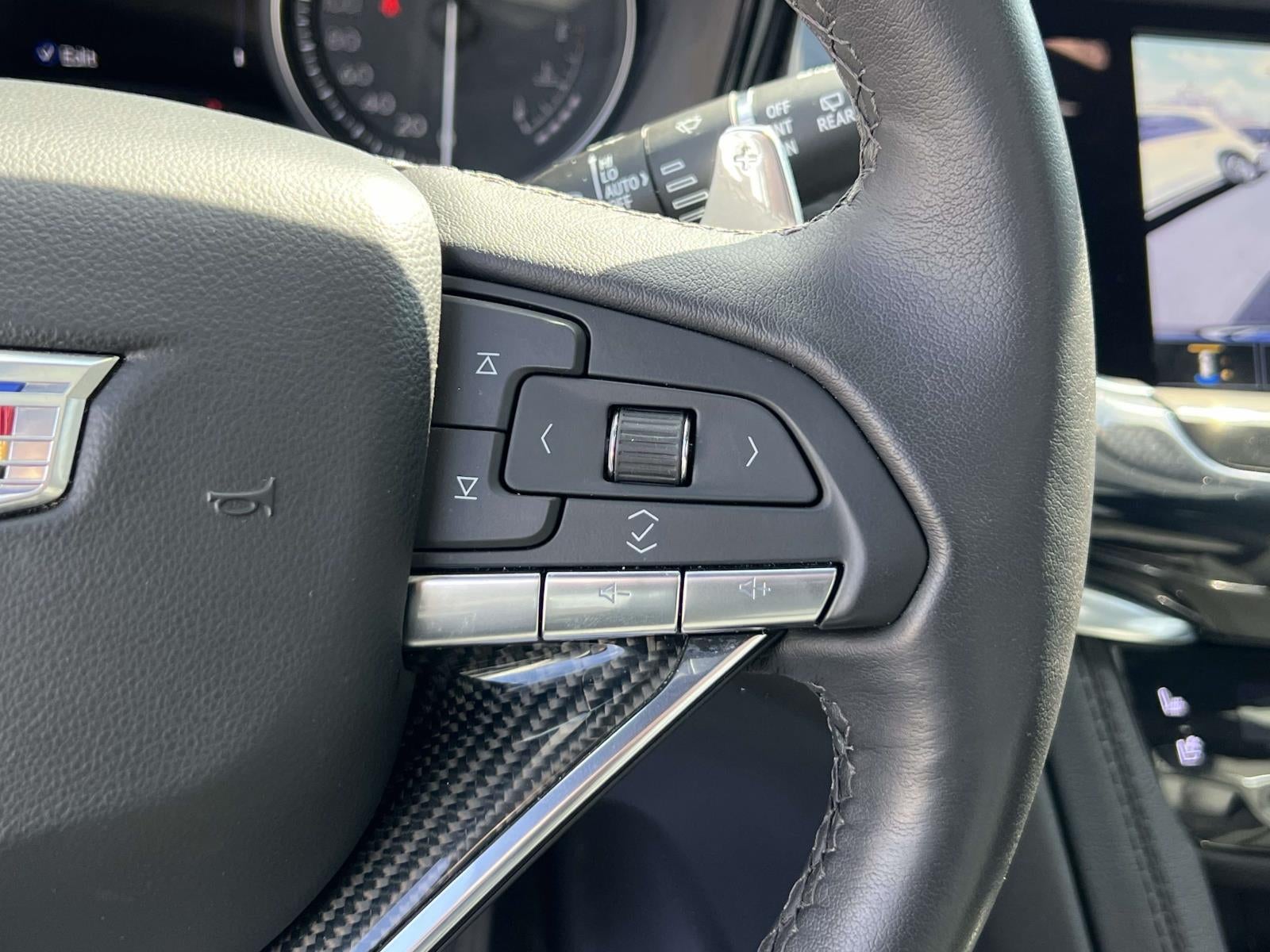 2024 Cadillac XT6 Sport