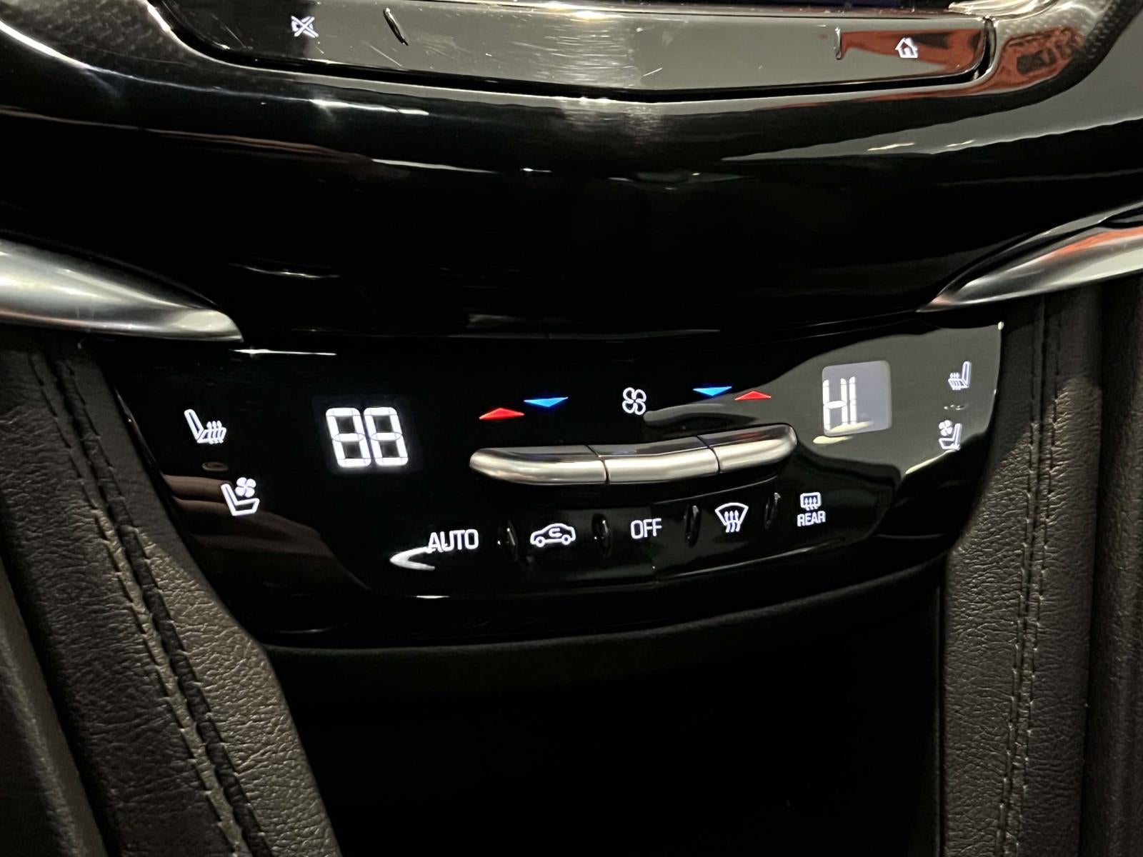 2023 Cadillac XT6 Sport