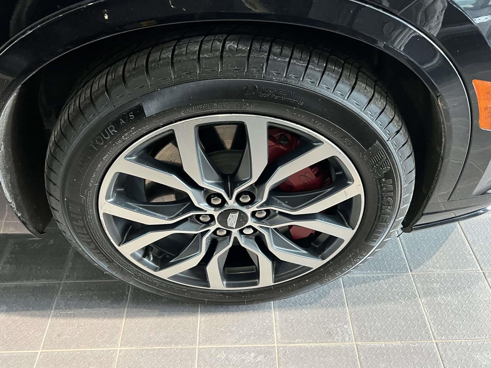 2023 Cadillac XT6 Sport