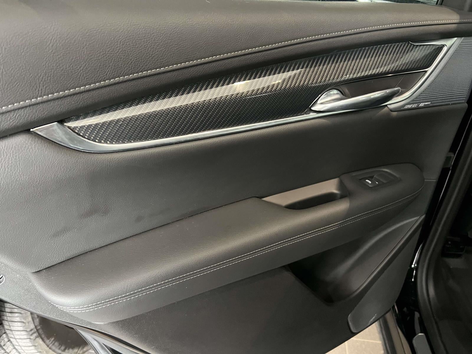 2024 Cadillac XT6 Sport