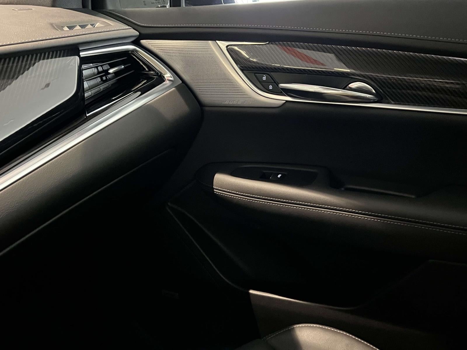 2024 Cadillac XT6 Sport