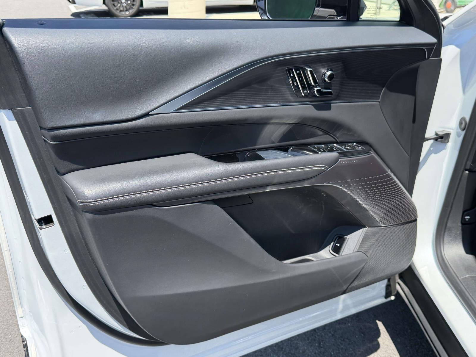 2025 Cadillac LYRIQ Luxury 1 RWD