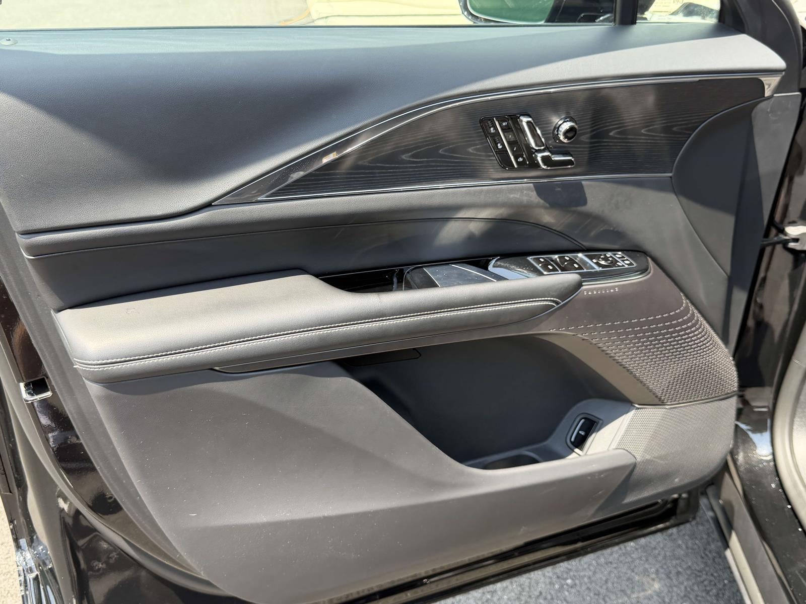 2024 Cadillac LYRIQ Luxury w/1SC