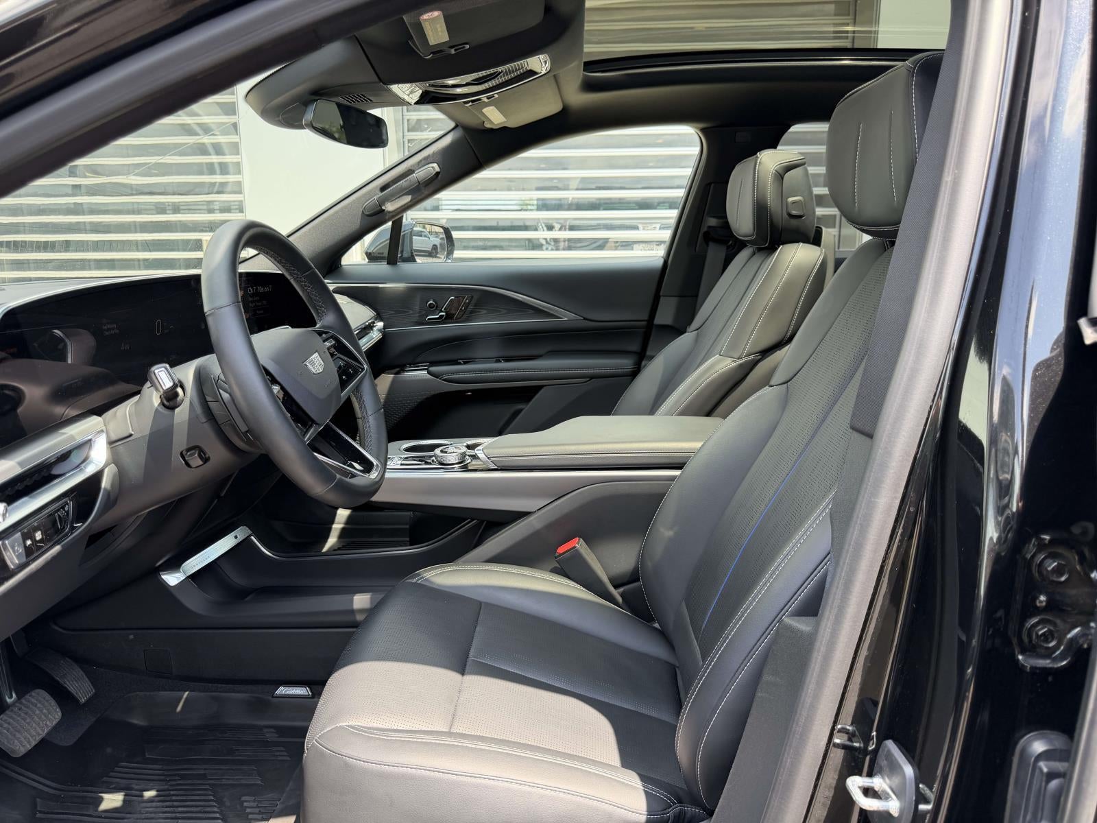 2024 Cadillac LYRIQ Luxury w/1SC
