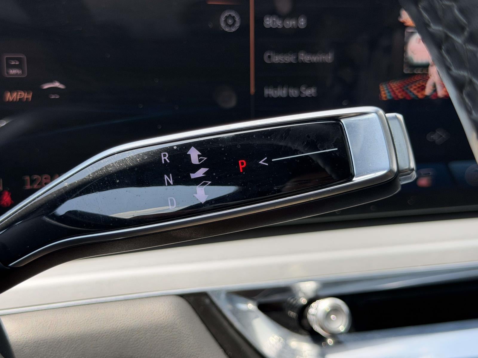 2024 Cadillac LYRIQ Luxury w/1SC
