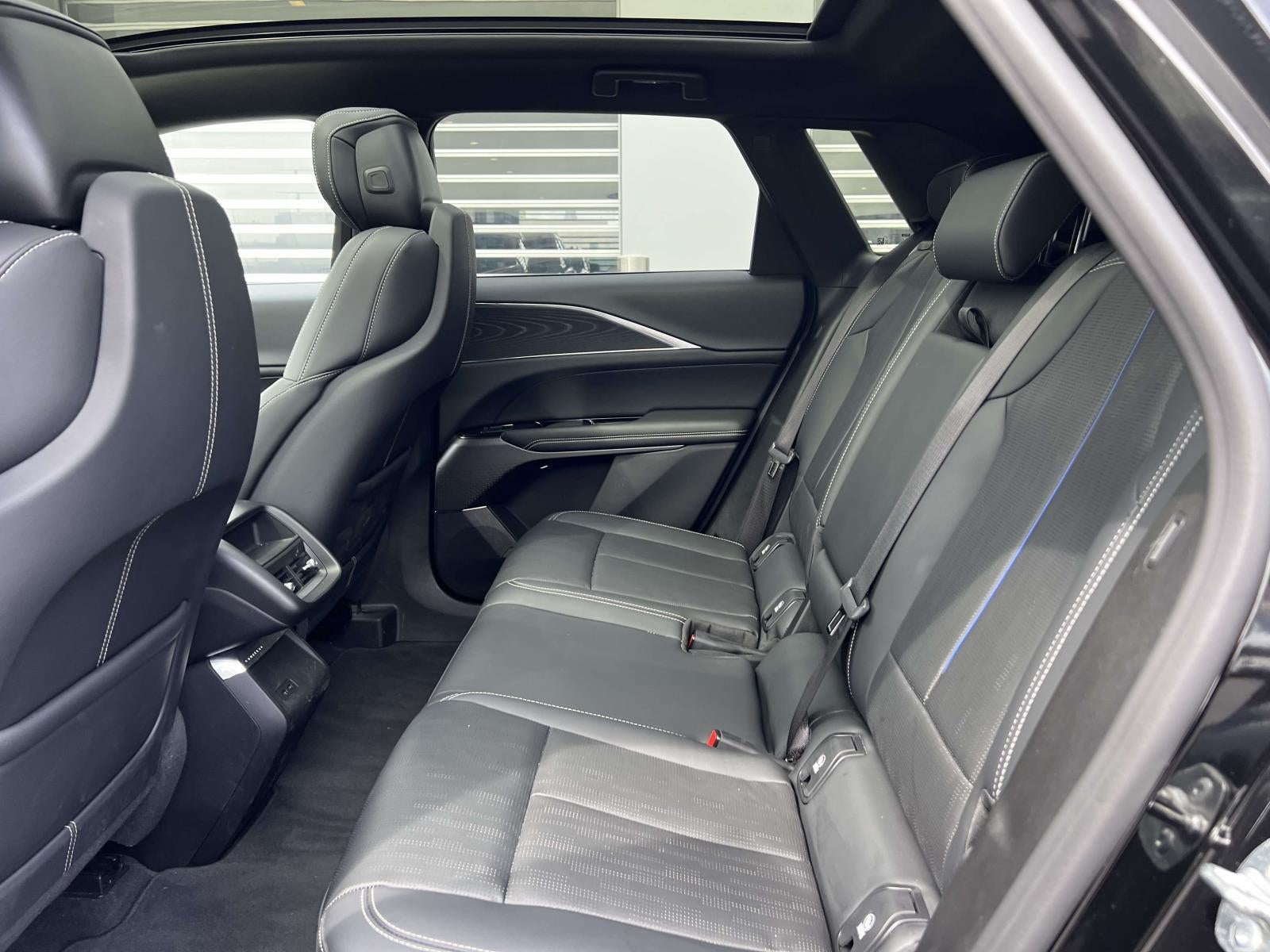 2024 Cadillac LYRIQ Luxury w/1SC