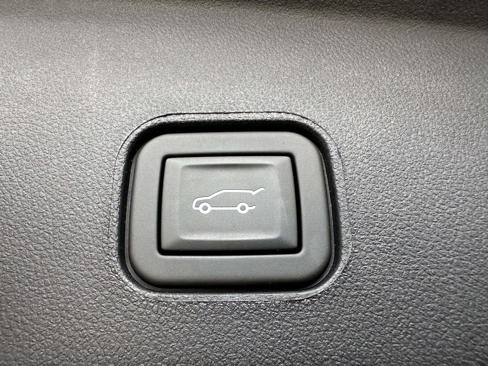 2024 Cadillac LYRIQ Luxury w/1SE