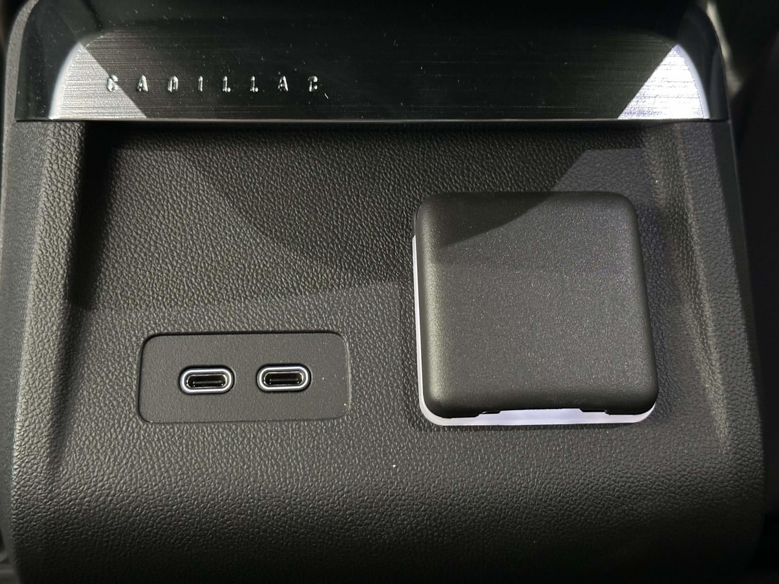 2024 Cadillac LYRIQ Luxury w/1SE