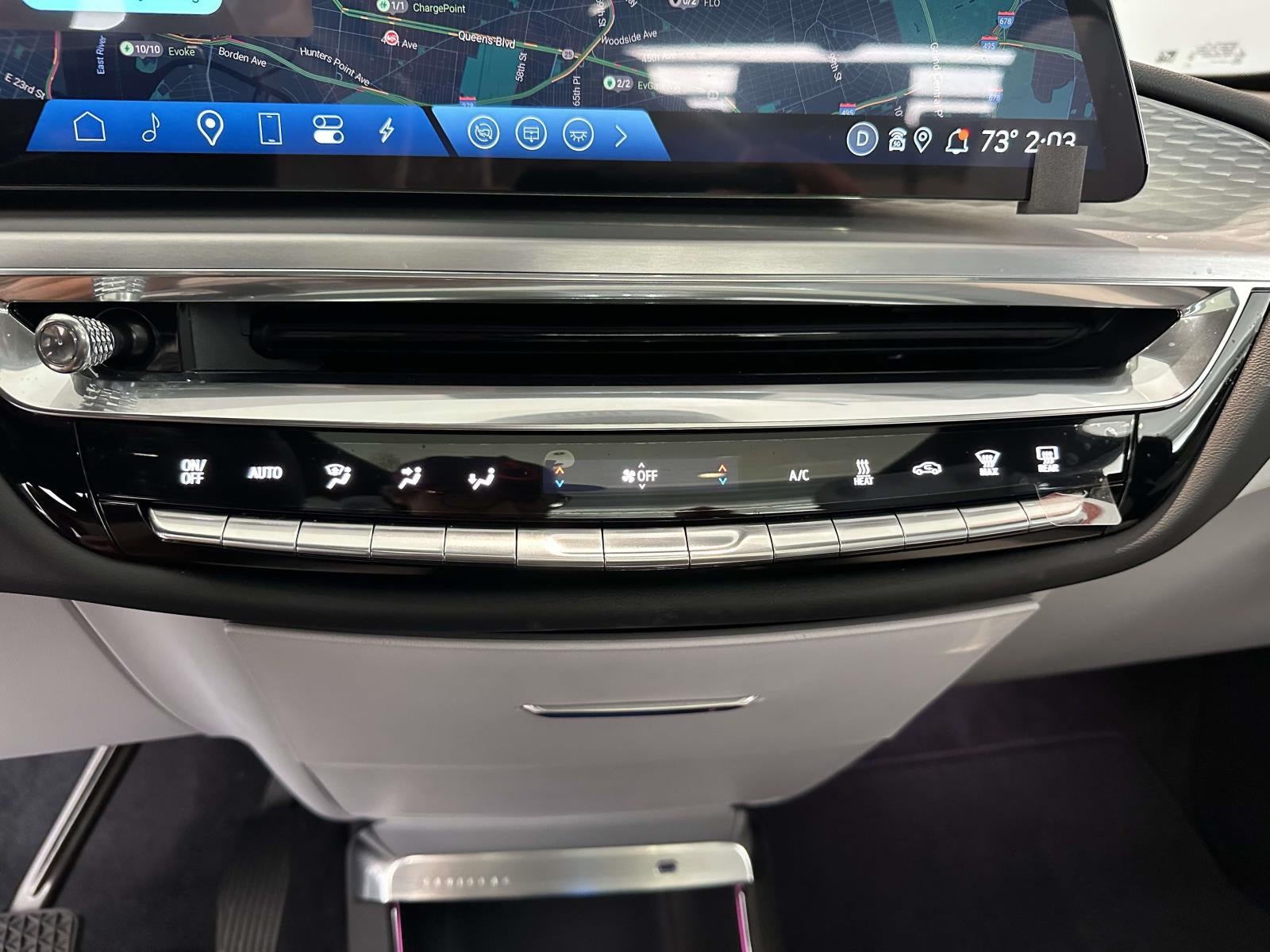 2024 Cadillac LYRIQ Luxury w/1SE