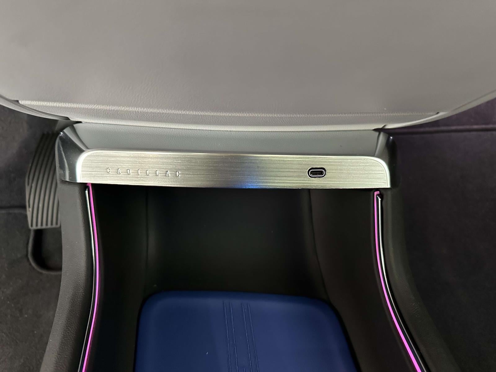 2024 Cadillac LYRIQ Luxury w/1SE