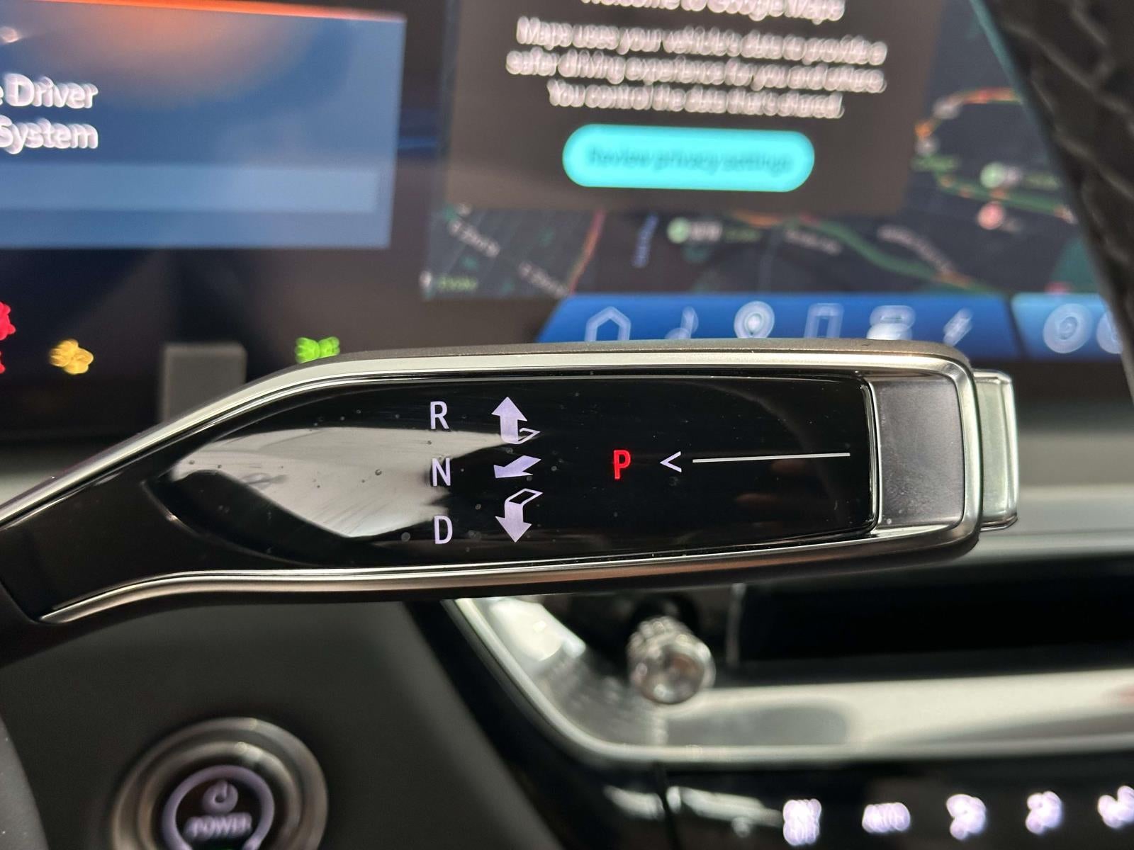 2024 Cadillac LYRIQ Luxury w/1SE