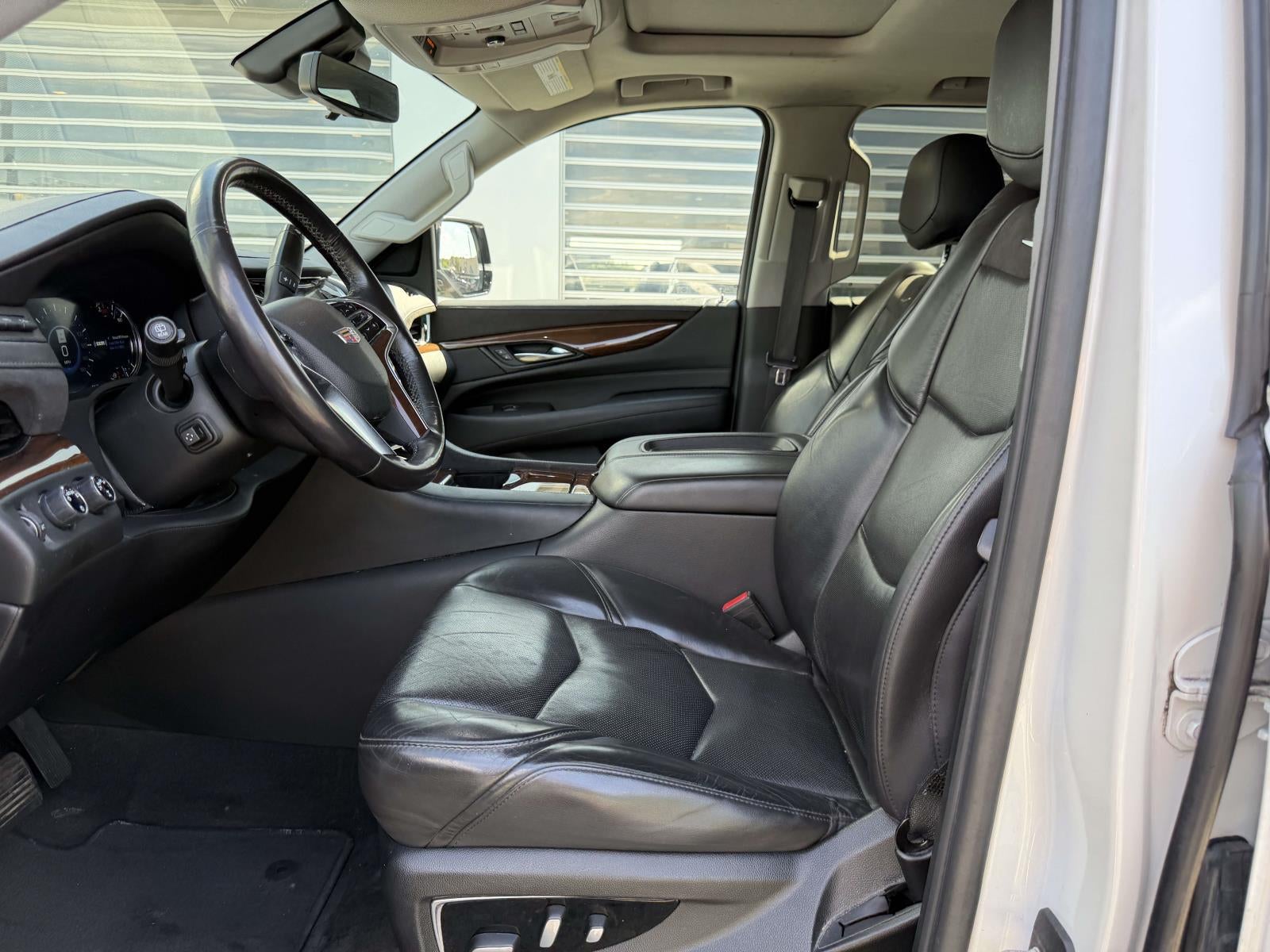 2020 Cadillac Escalade 4WD Luxury