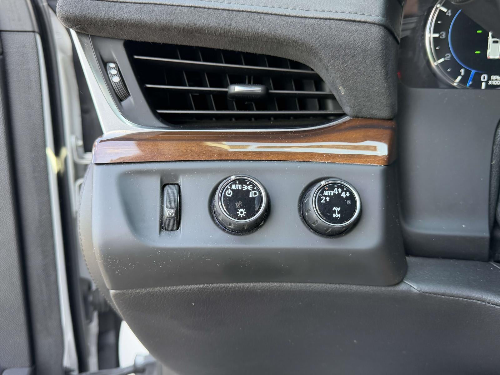 2020 Cadillac Escalade 4WD Luxury