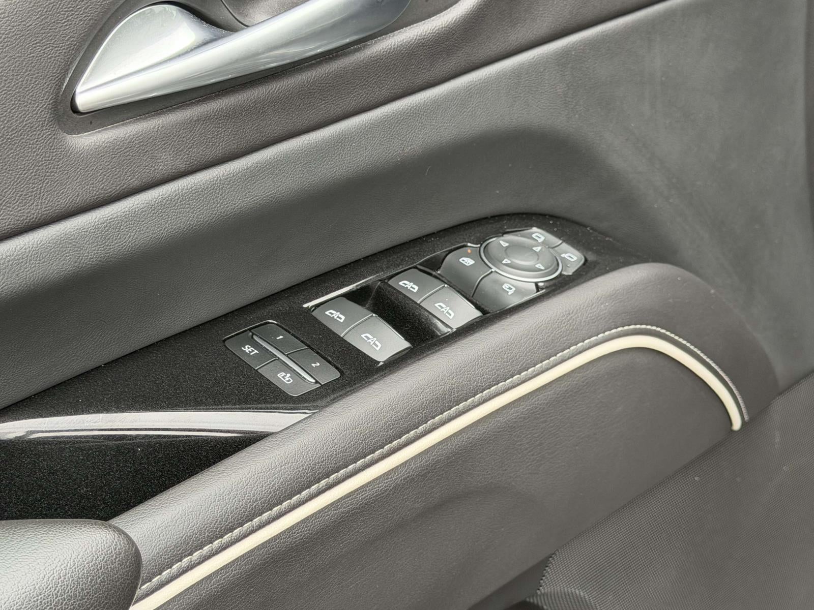 2021 Cadillac Escalade 4WD Premium Luxury