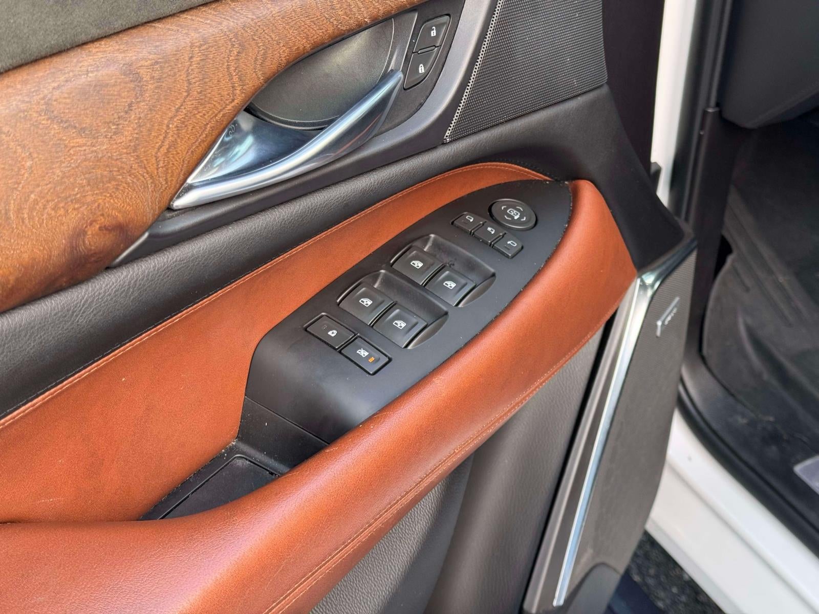2018 Cadillac Escalade Premium Luxury