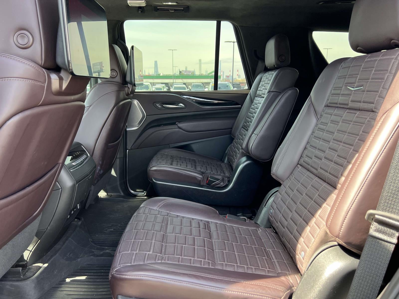 2023 Cadillac Escalade 4WD Sport Platinum
