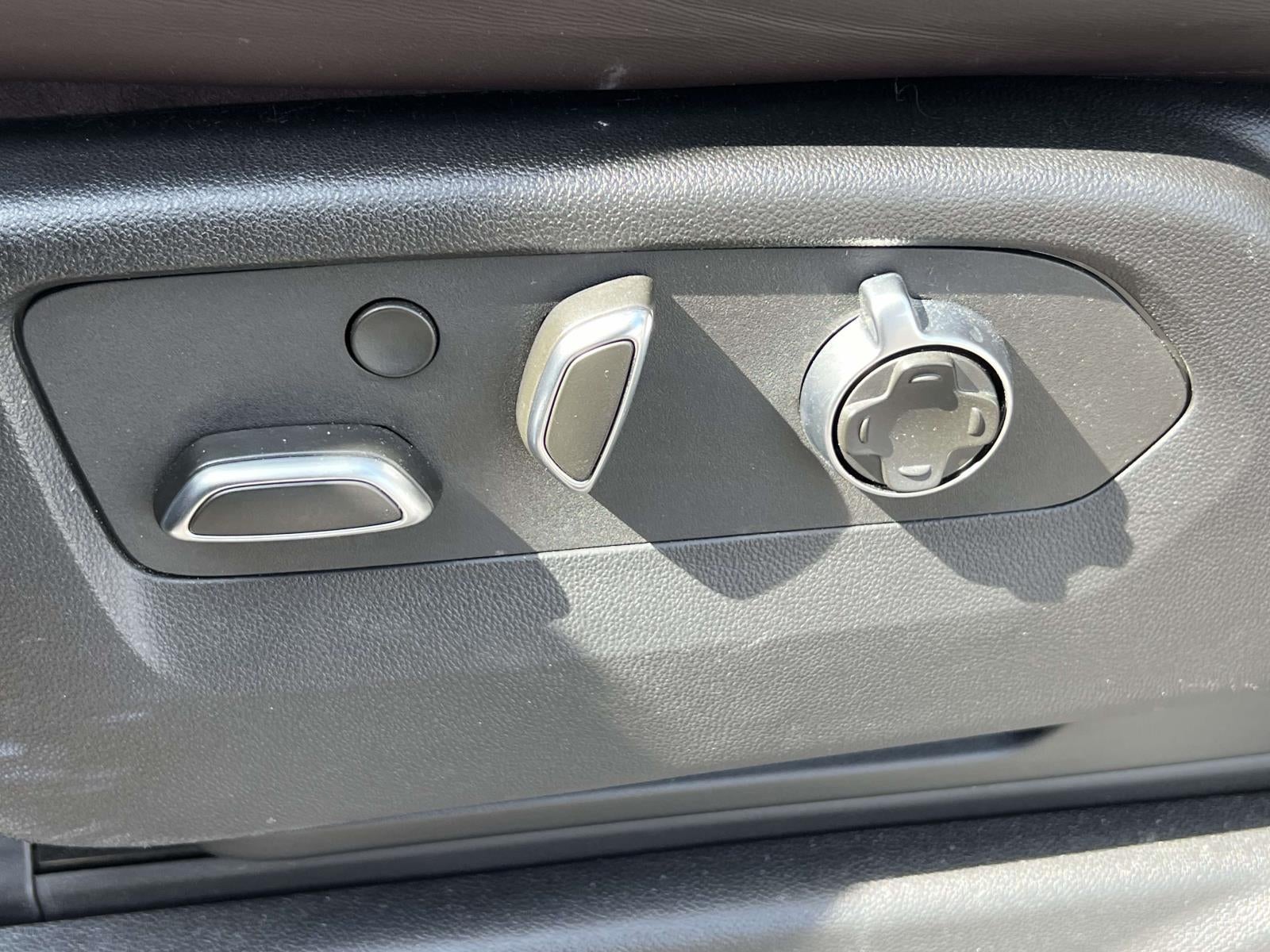 2023 Cadillac Escalade 4WD Sport Platinum