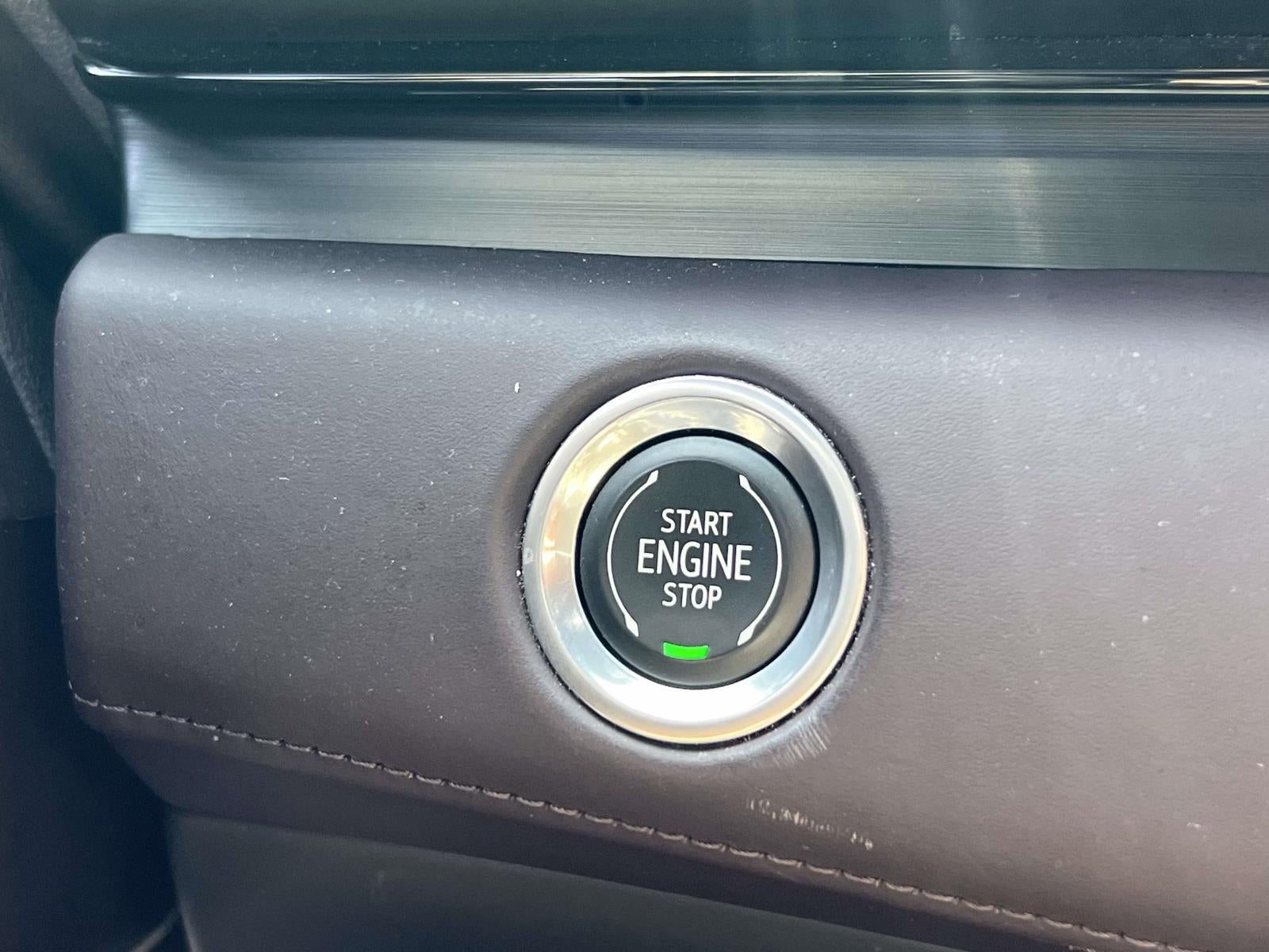 2023 Cadillac Escalade 4WD Sport Platinum