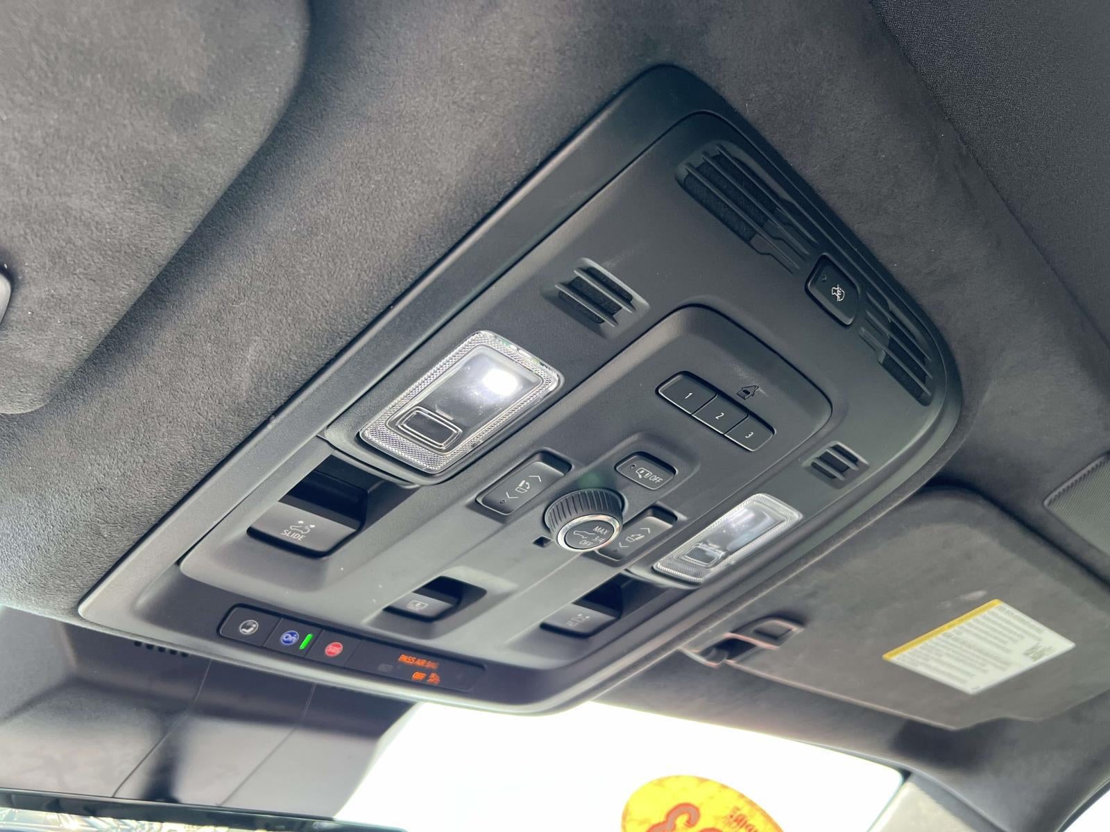 2023 Cadillac Escalade 4WD Sport Platinum