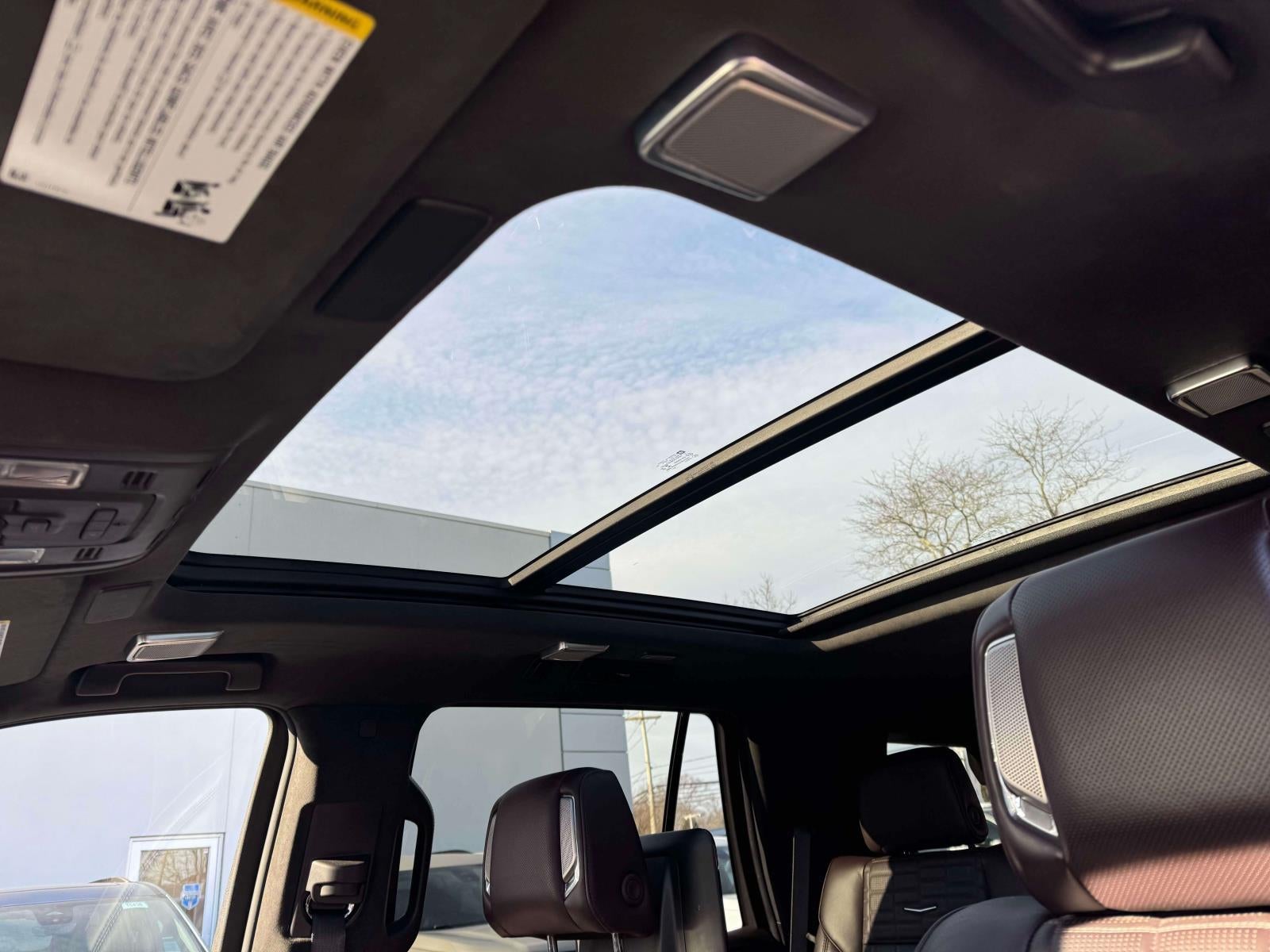 2023 Cadillac Escalade 4WD Sport Platinum