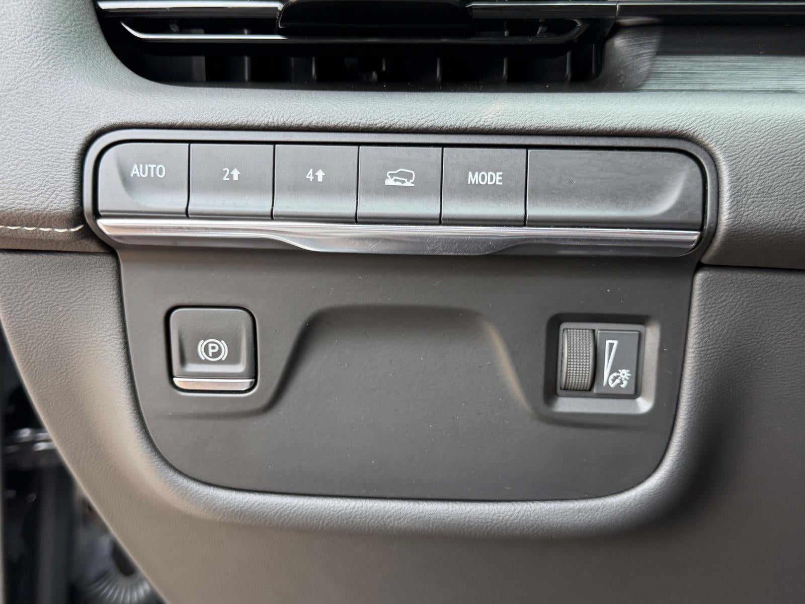 2024 Cadillac Escalade ESV 4WD Luxury