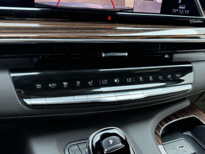 2024 Cadillac Escalade ESV 4WD Luxury