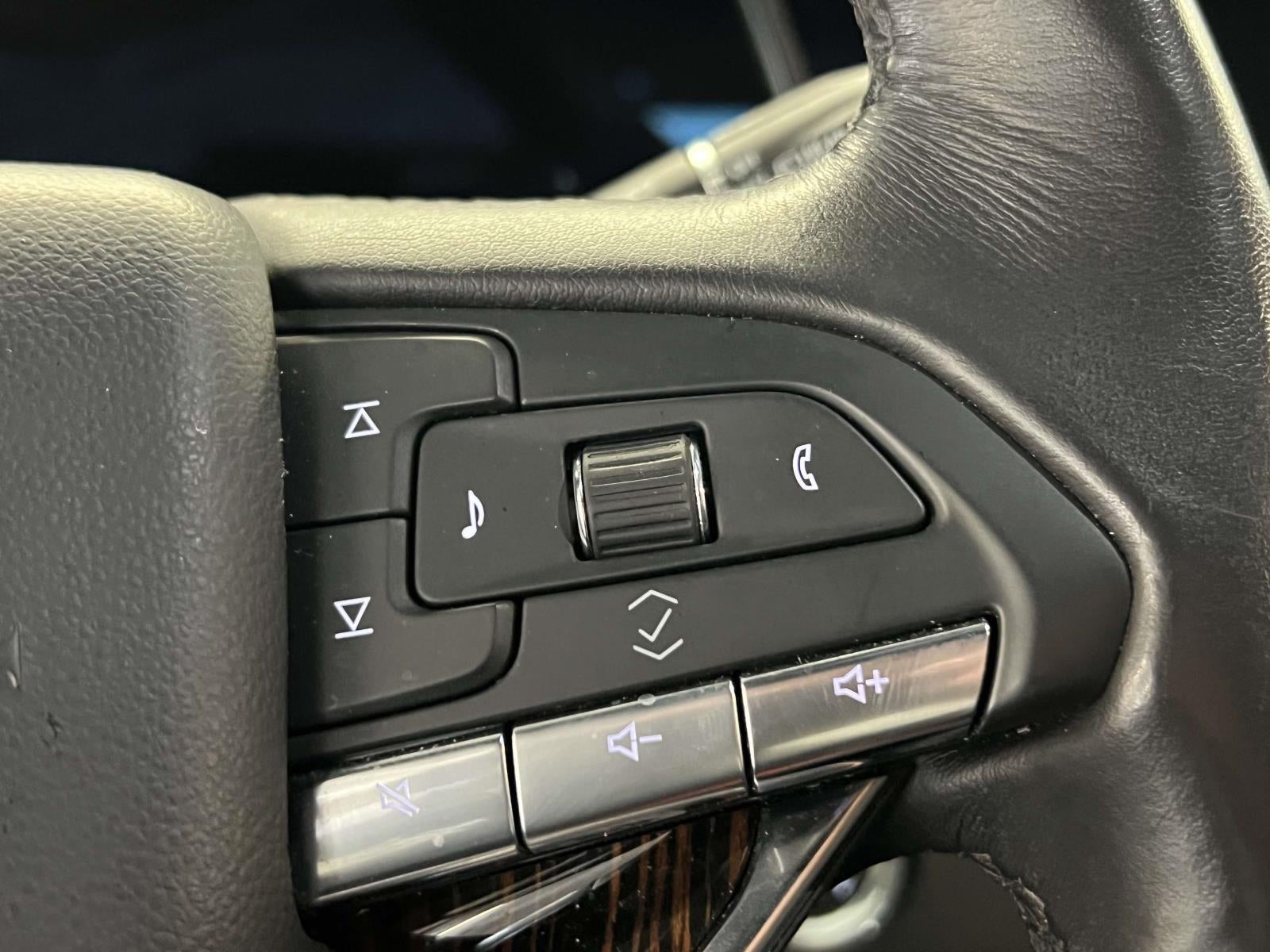 2023 Cadillac Escalade ESV 4WD Luxury