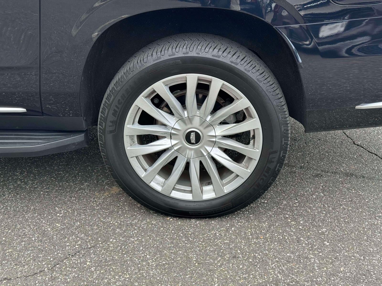 2022 Cadillac Escalade ESV 4WD Luxury