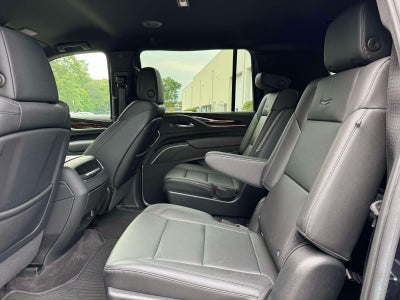 2022 Cadillac Escalade ESV 4WD Luxury
