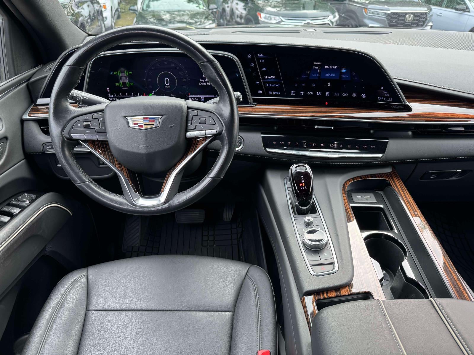 2022 Cadillac Escalade ESV 4WD Luxury