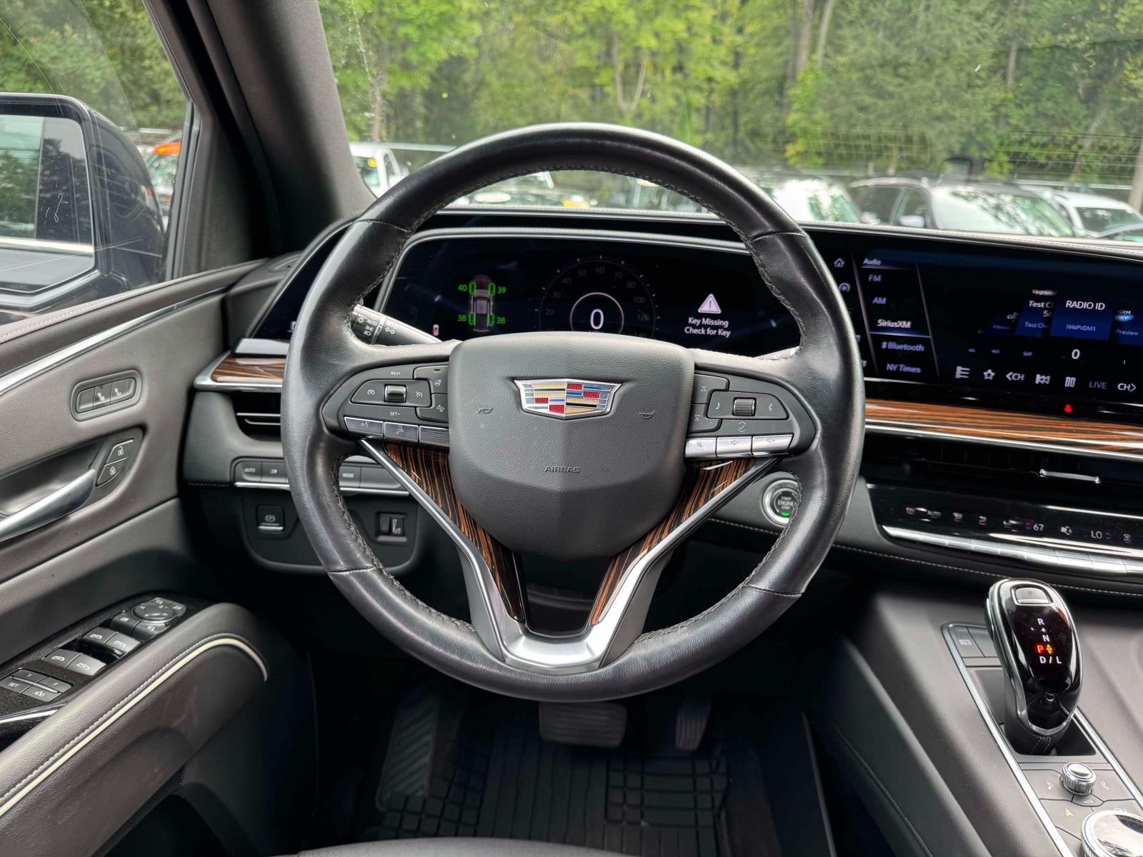 2022 Cadillac Escalade ESV 4WD Luxury