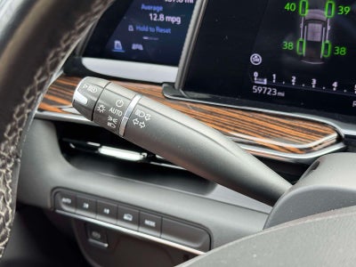 2022 Cadillac Escalade ESV 4WD Luxury